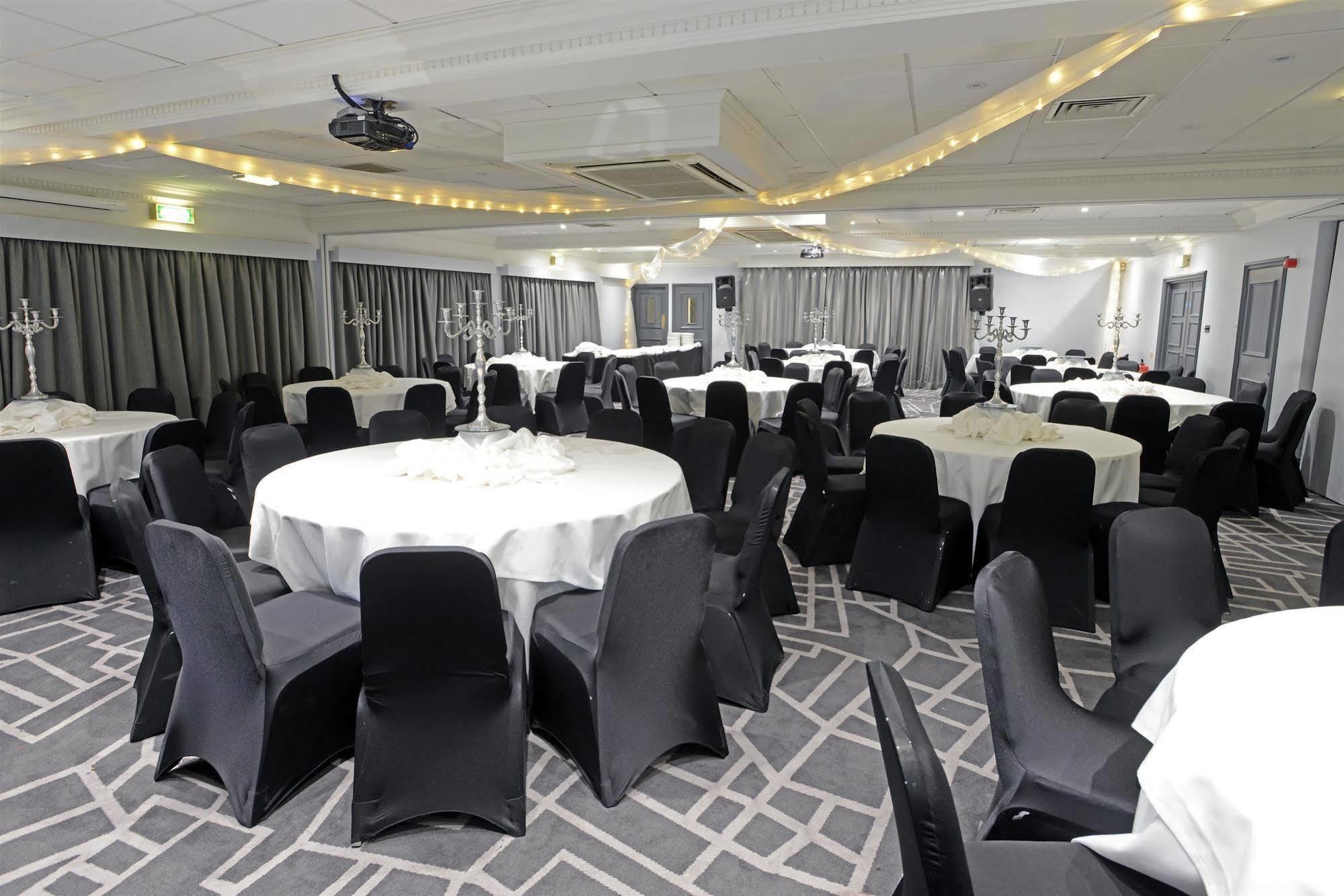 Village Hotel Birmingham Walsall Exteriér fotografie